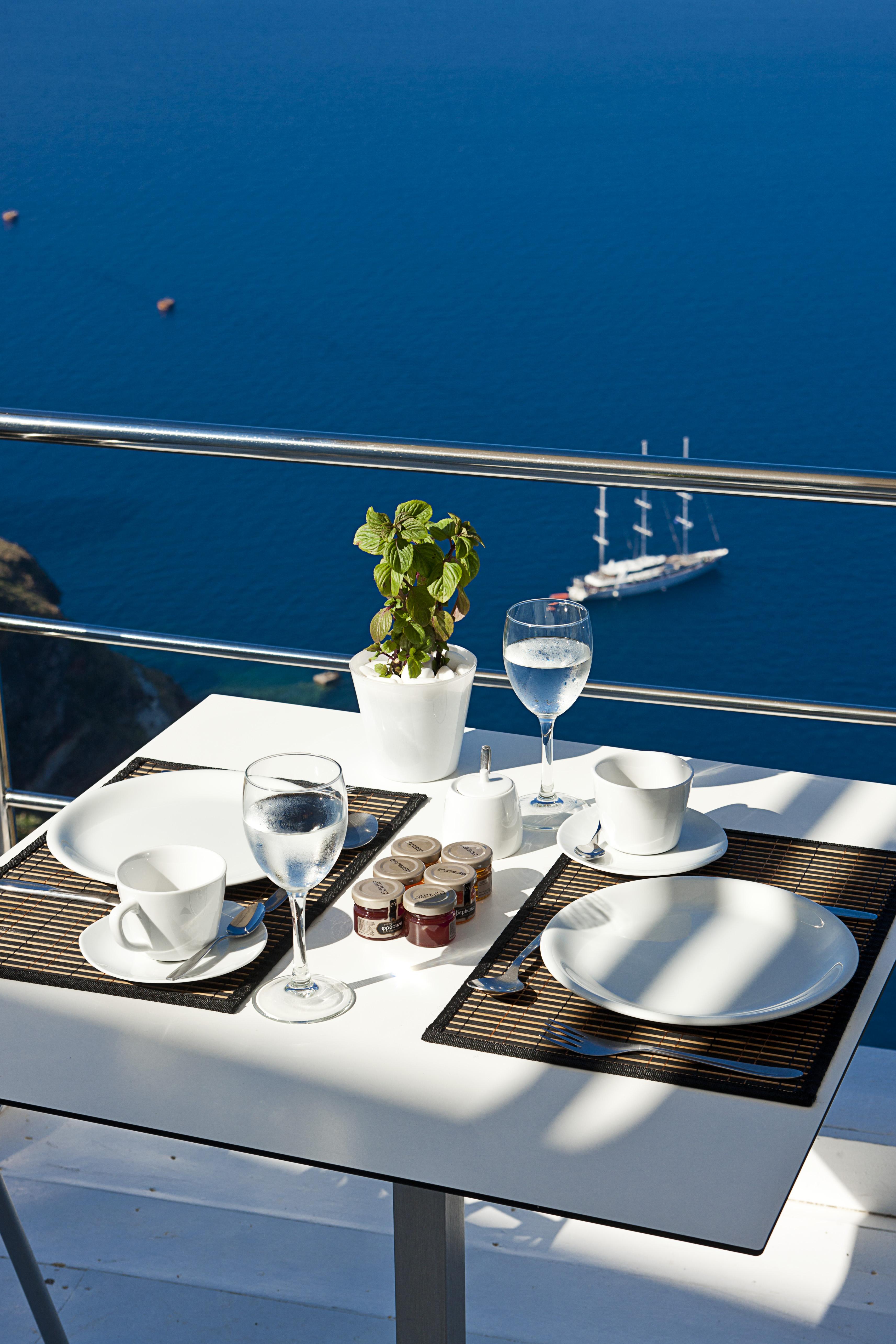 Cosmopolitan Suites - Small Luxury Hotels Of The World Fira  Exterior foto